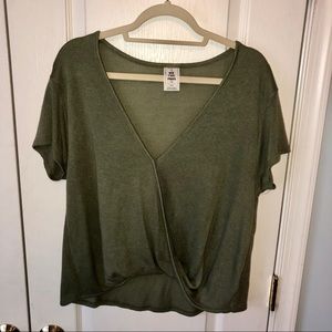 Free people short sleeve shirt- M